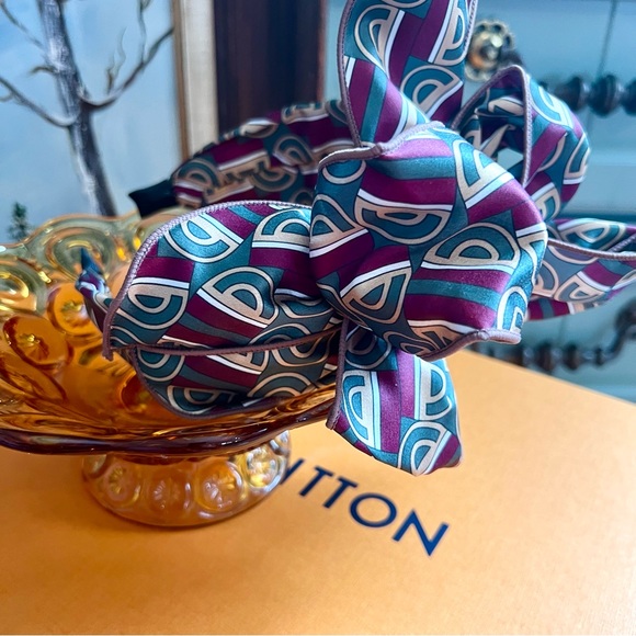 New! The “Margo” Art Deco Print Silk Wired Bow Stunning Structure Headba… - Picture 3 of 5